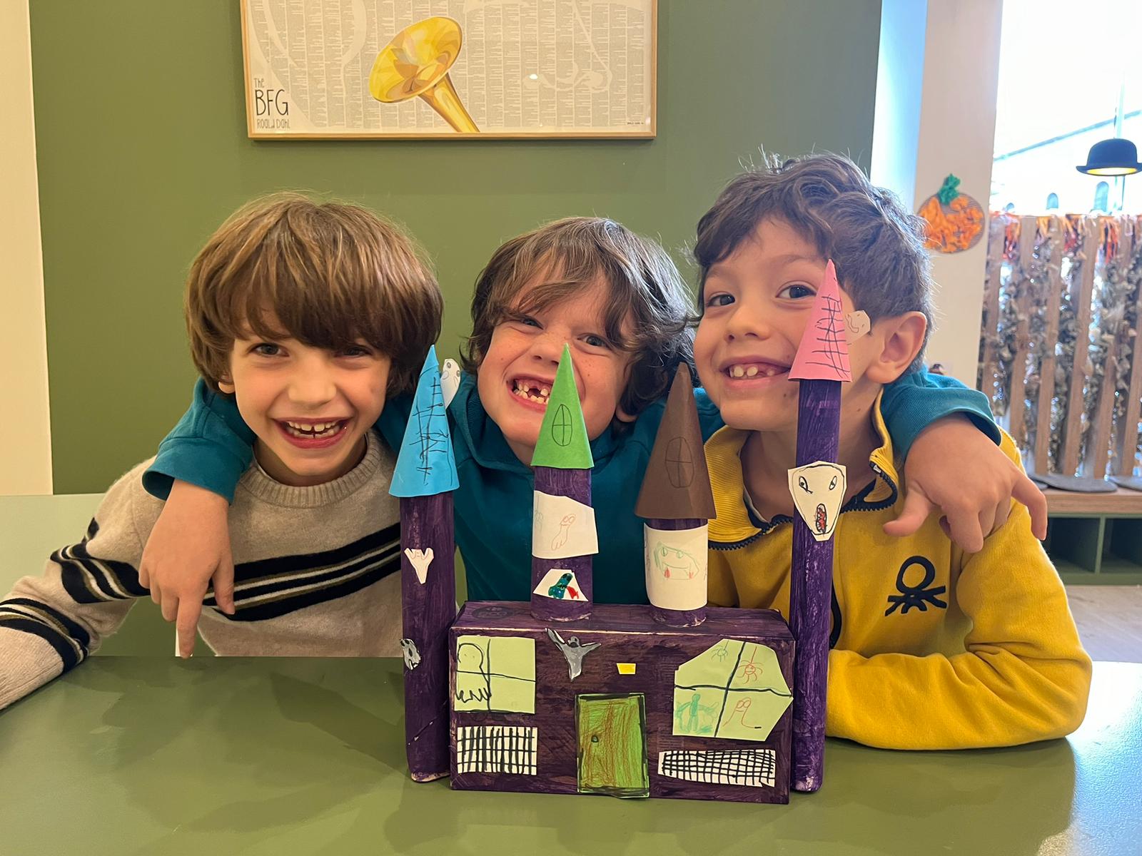 6df19659-fb69-4a1e-a9f7-514080bda785 Photo d’élève en activité immersive